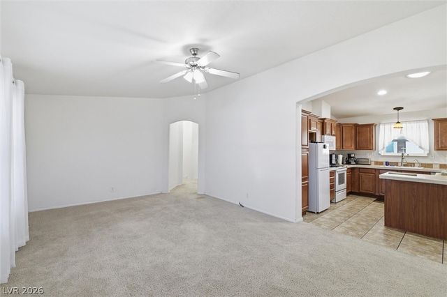 841 Montecito Drive, Pahrump, NV 89048