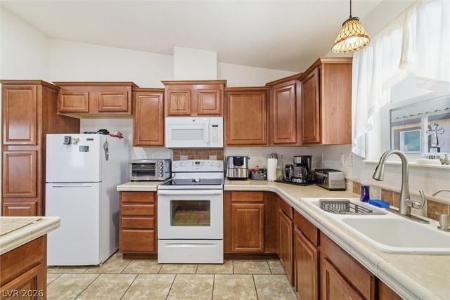 841 Montecito Drive, Pahrump, NV 89048