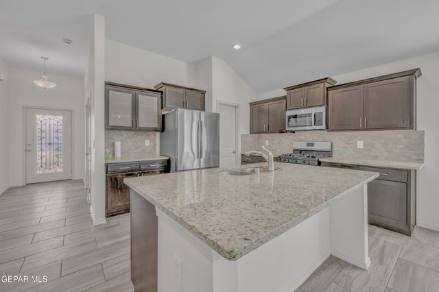 1177 Night Sky Street, El Paso, TX 79928