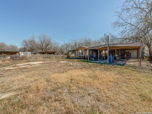 125 Rolling Fork Dr, New Braunfels, TX 78130