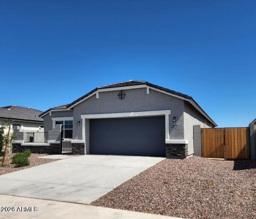 10340 W CHIPMAN Road, Tolleson, AZ 85353 — exterior