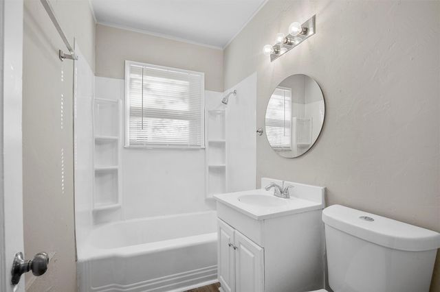 38 Vaughn Drive, Denison, TX 75020