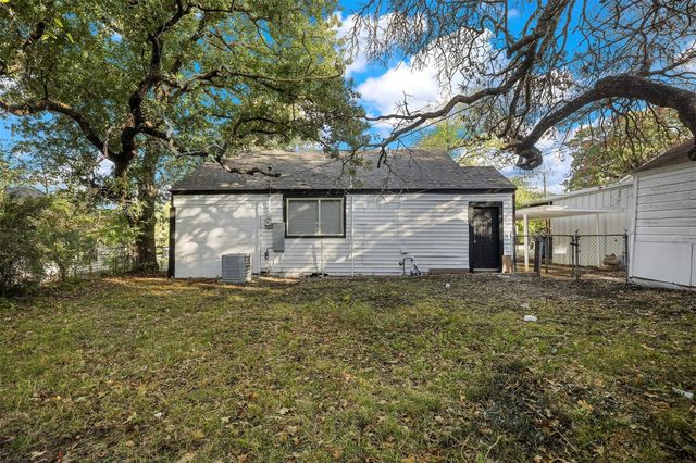 38 Vaughn Drive, Denison, TX 75020