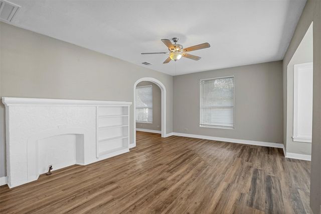 38 Vaughn Drive, Denison, TX 75020