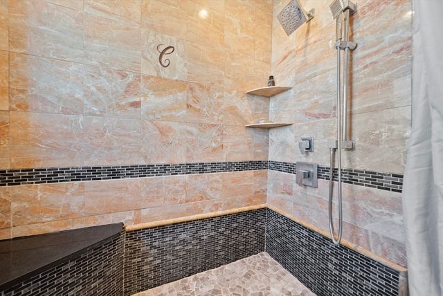 18 Seaview Ave, Revere, MA 02151