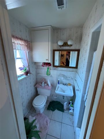 1008 Keith Drive, Hurst, TX 76053