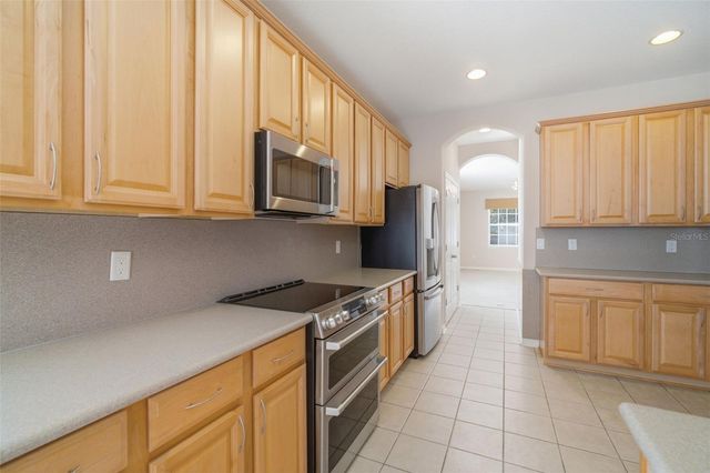 1520 RHODESWELL LANE, Dover, FL 33527