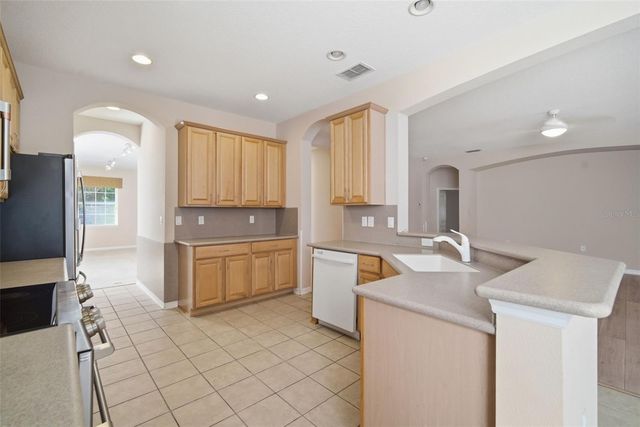 1520 RHODESWELL LANE, Dover, FL 33527