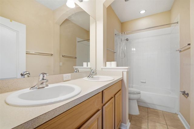 1520 RHODESWELL LANE, Dover, FL 33527