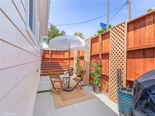 4037 E 7th Street, Long Beach, CA 90804