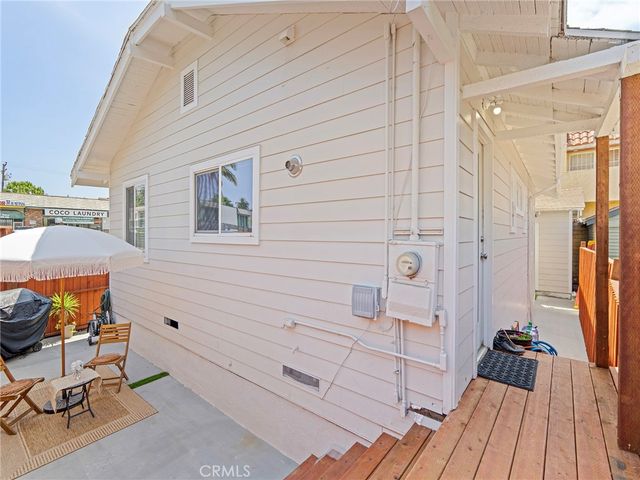 4037 E 7th Street, Long Beach, CA 90804