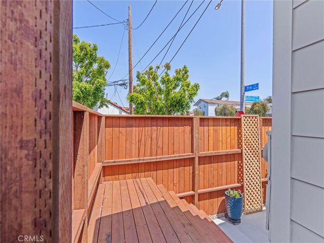 4037 E 7th Street, Long Beach, CA 90804