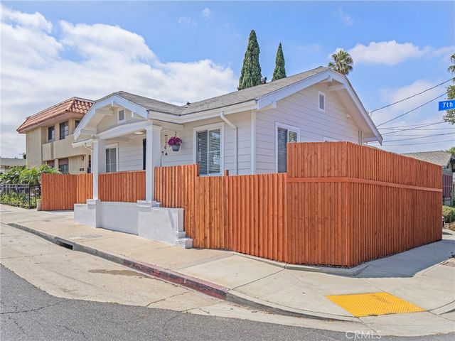 4037 E 7th Street, Long Beach, CA 90804