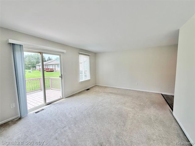 24381 Juliet Drive, Center Line, MI 48015