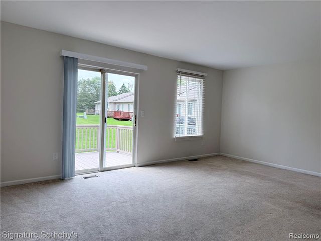 24381 Juliet Drive, Center Line, MI 48015