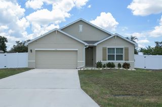 414 SE Fairchild Avenue, Port St Lucie, FL 34984