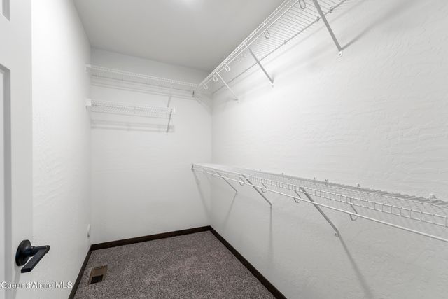 910 E Valley St S, Oldtown, ID 83822