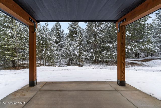 910 E Valley St S, Oldtown, ID 83822