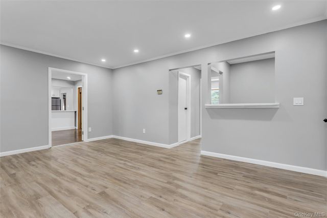 26 Woodland Street, Ronkonkoma, NY 11779