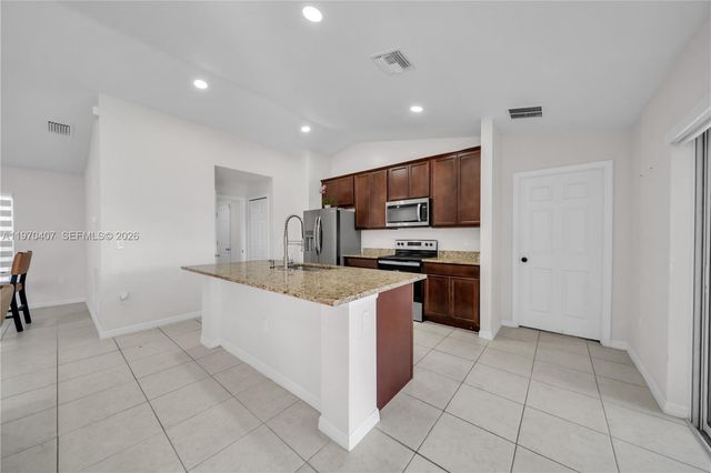 1105 NW 24th Pl, Cape Coral, FL 33993