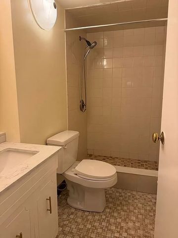 11 Grove 1, Boston, MA 02114