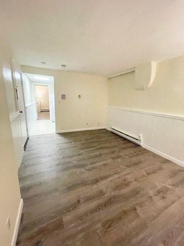 11 Grove 1, Boston, MA 02114