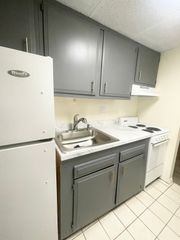 11 Grove 1, Boston, MA 02114
