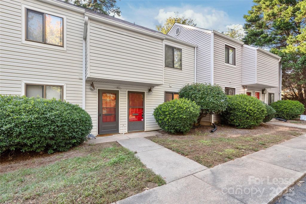 951 Hollywood Street J, Charlotte, NC 28211