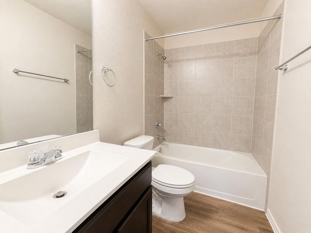3942 Hybrid Court, Baytown, TX 77521