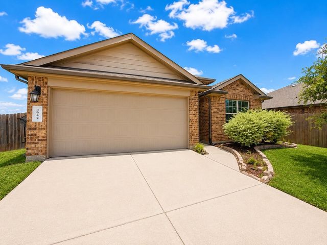 3942 Hybrid Court, Baytown, TX 77521