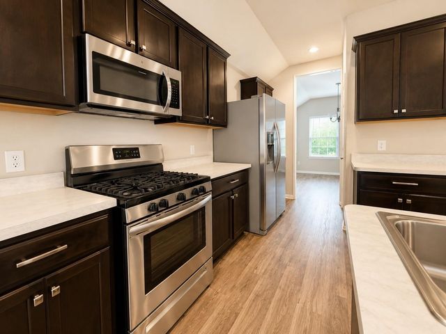 3942 Hybrid Court, Baytown, TX 77521