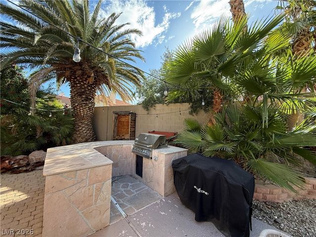 3301 Beach Port Drive, Las Vegas, NV 89117