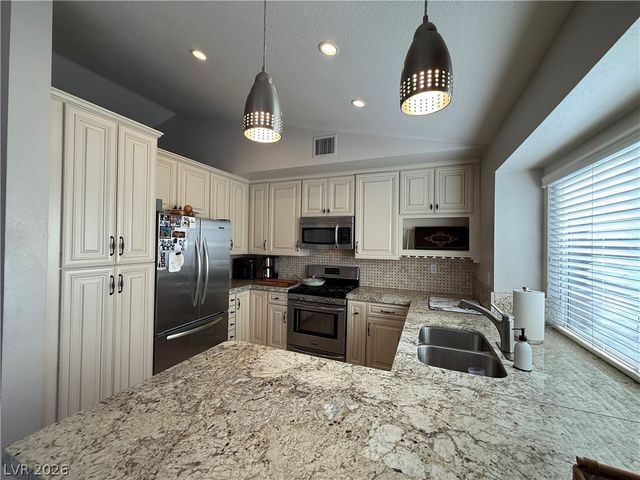 3301 Beach Port Drive, Las Vegas, NV 89117