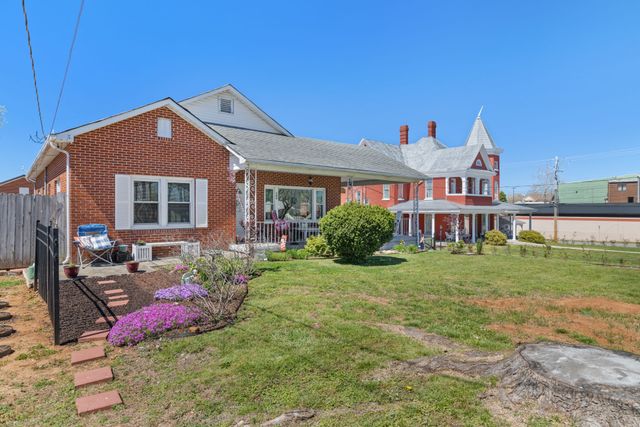 215 S Military Ave, Lawrenceburg, TN 38464