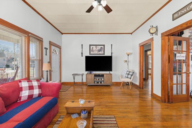215 S Military Ave, Lawrenceburg, TN 38464