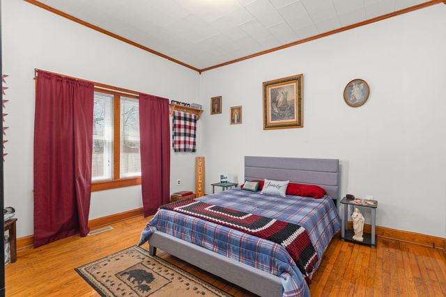 215 S Military Ave, Lawrenceburg, TN 38464