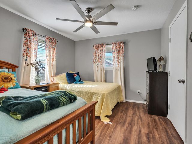 656 Warsaw Street, Bayou Vista, TX 77563