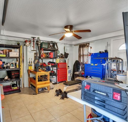 656 Warsaw Street, Bayou Vista, TX 77563