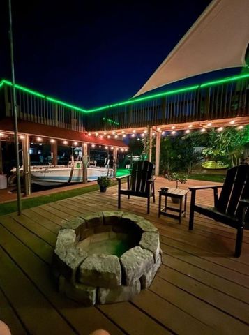 656 Warsaw Street, Bayou Vista, TX 77563