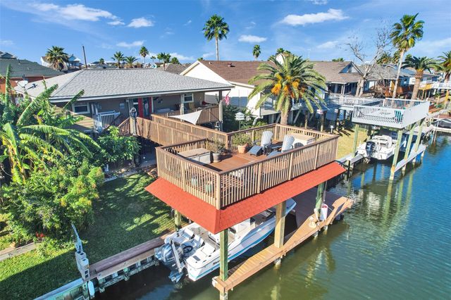 656 Warsaw Street, Bayou Vista, TX 77563