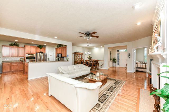 13016 Shiraz Lane, Fishers, IN 46037