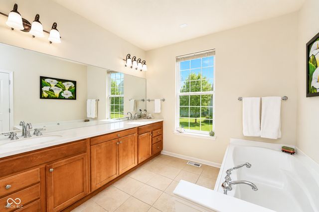 13016 Shiraz Lane, Fishers, IN 46037