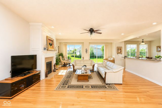 13016 Shiraz Lane, Fishers, IN 46037