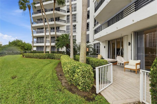 3500 Mystic Pointe Drive 104, Aventura, FL 33180