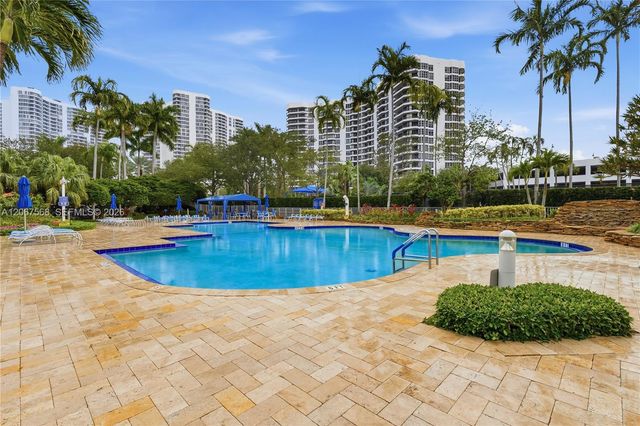 3500 Mystic Pointe Drive 104, Aventura, FL 33180