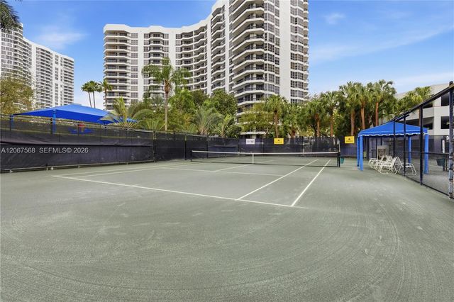 3500 Mystic Pointe Drive 104, Aventura, FL 33180
