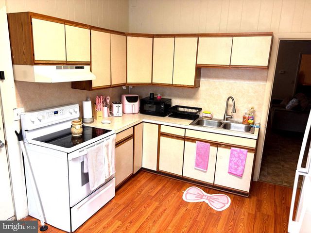 624 CHESTNUT ST, Lebanon, PA 17042