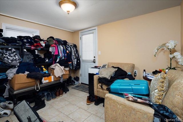 1036 California Place N, Island Park, NY 11558