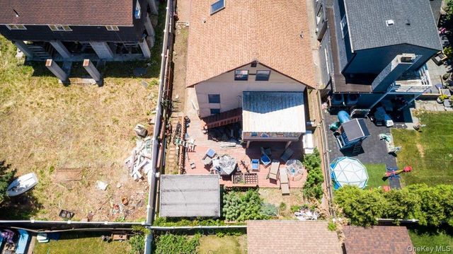 1036 California Place N, Island Park, NY 11558