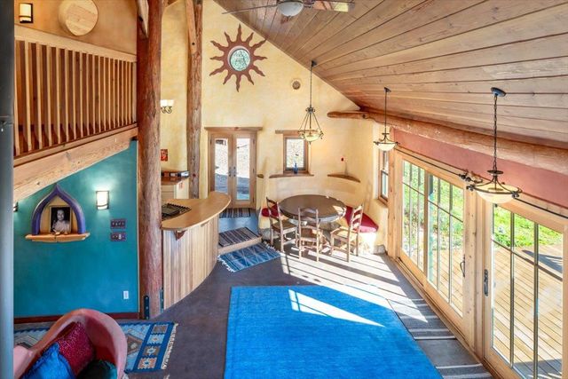 18085 Oak Tree Rd, Nevada City, CA 95959